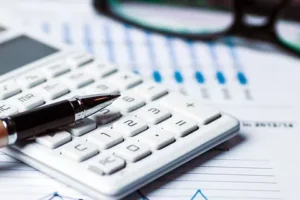 美容室の内装費用を抑えるための工夫イメージ