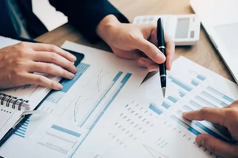 美容室開業で使える補助金や助成金のイメージ